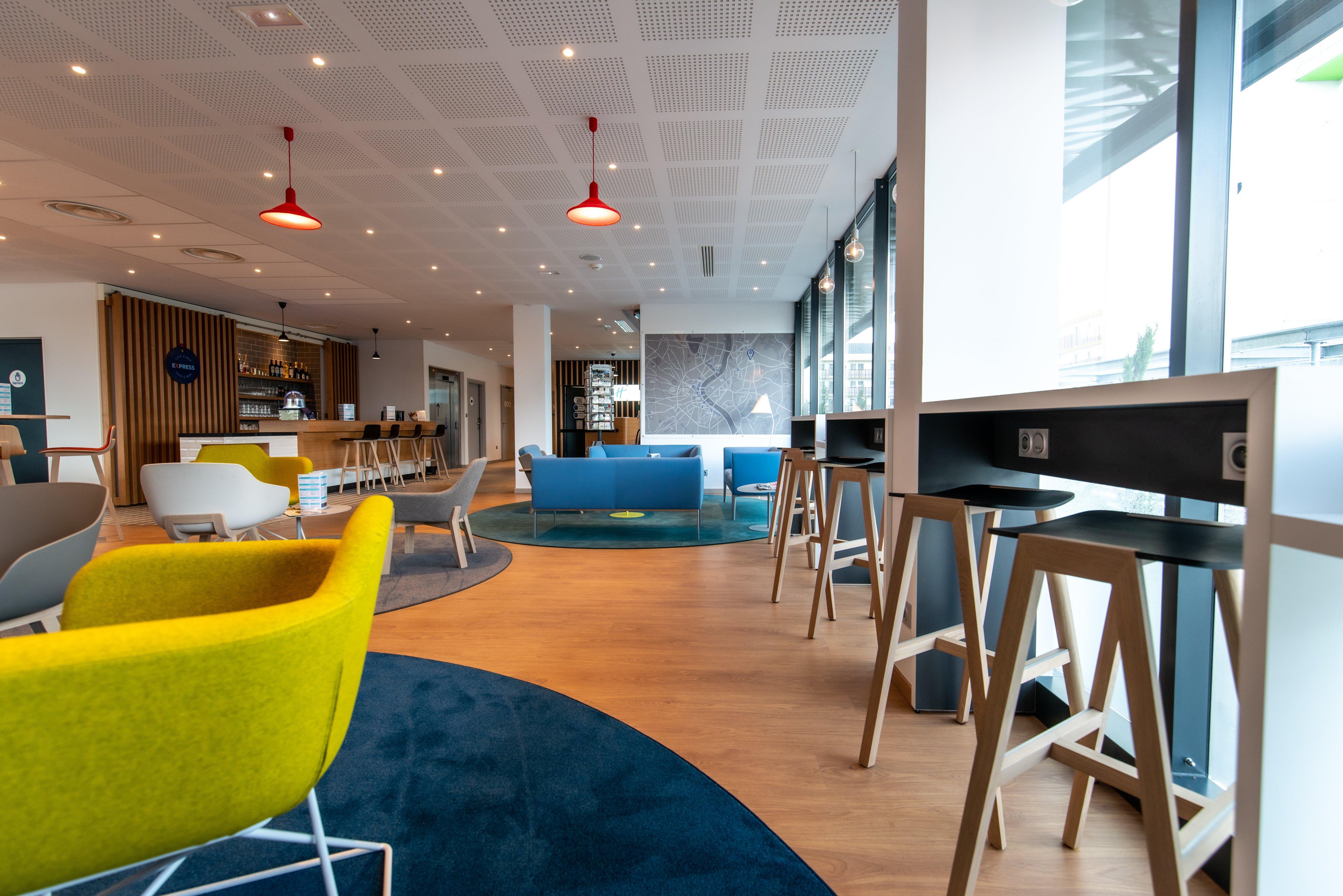 Holiday Inn Express - Bordeaux - Lormont By Ihg Zewnętrze zdjęcie